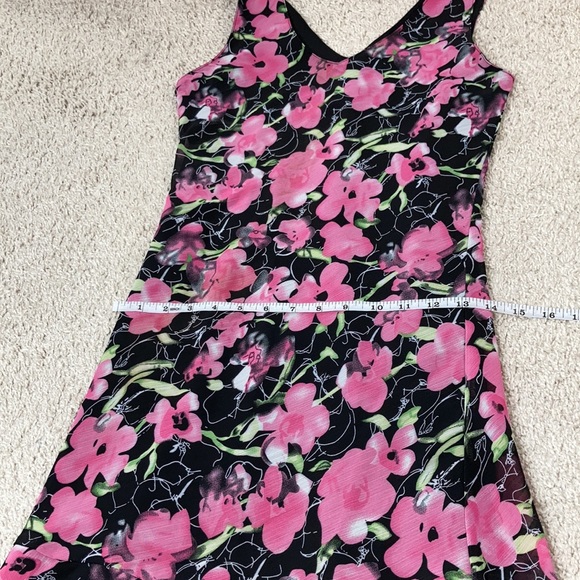 Mandee Dress with flowery prints 😻 - Picture 8 of 15